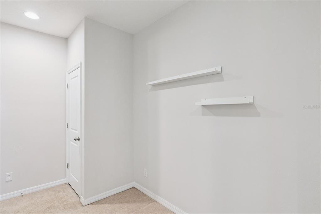 待售: $449,000 (4 贝兹, 3 浴室, 2033 平方英尺)