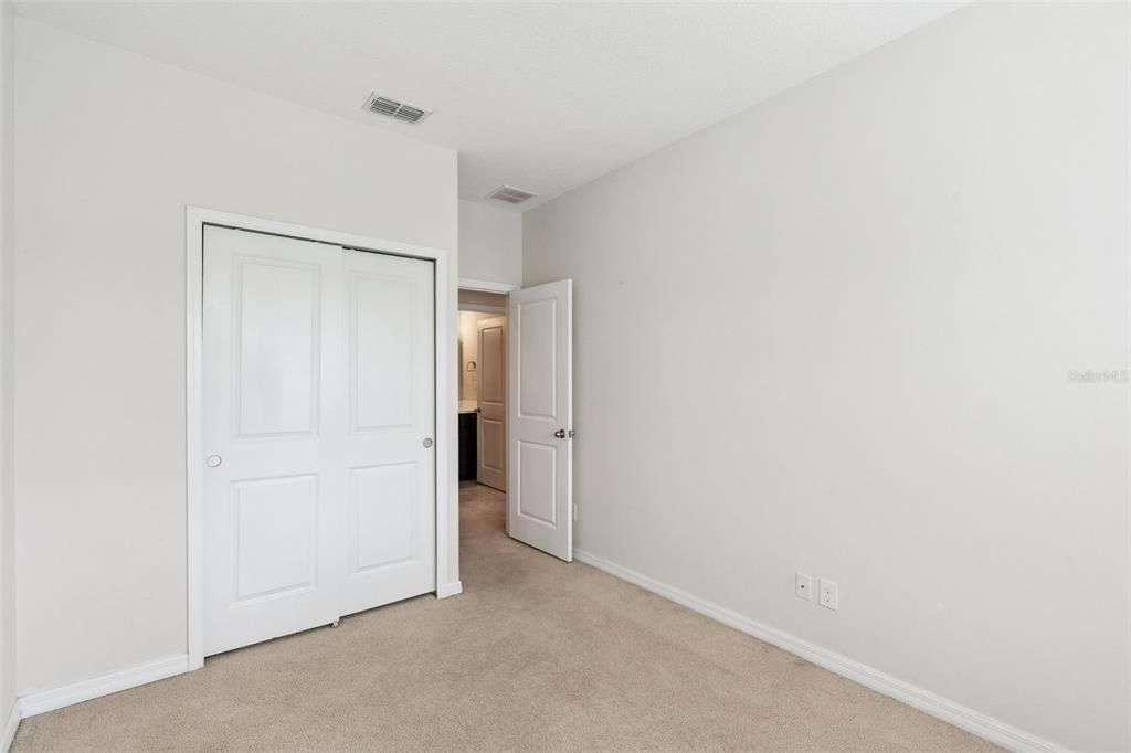 待售: $449,000 (4 贝兹, 3 浴室, 2033 平方英尺)