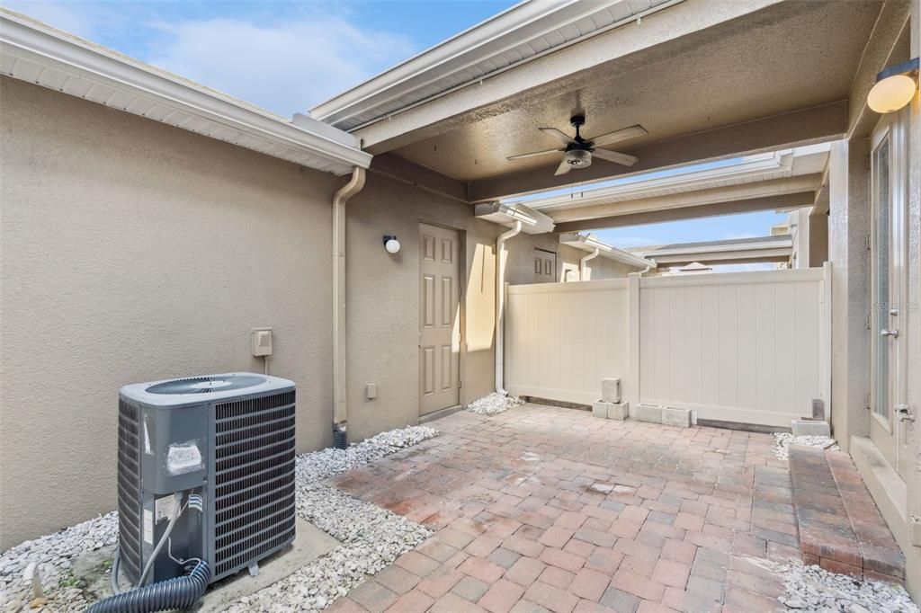 待售: $449,000 (4 贝兹, 3 浴室, 2033 平方英尺)