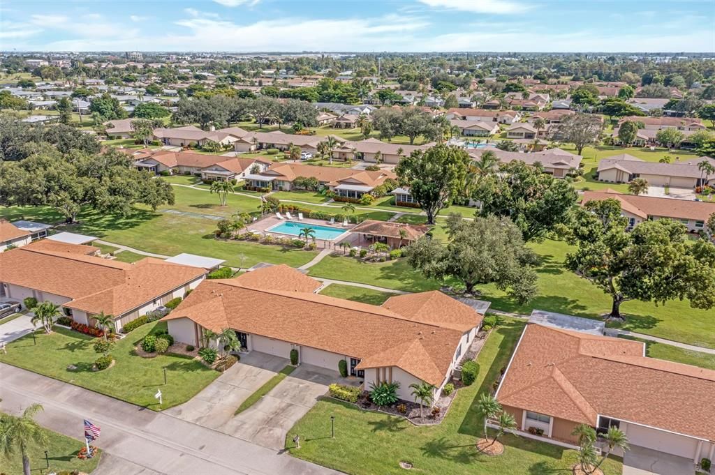 For Sale: $309,900 (2 beds, 2 baths, 1459 Square Feet)