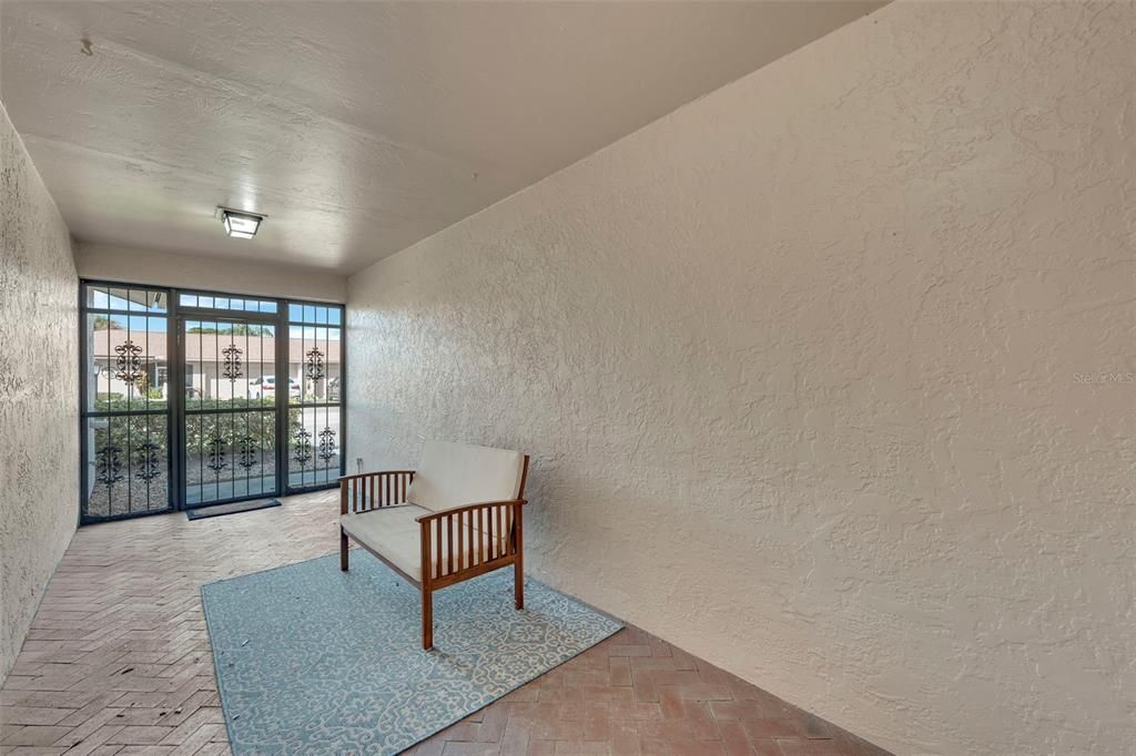 For Sale: $309,900 (2 beds, 2 baths, 1459 Square Feet)