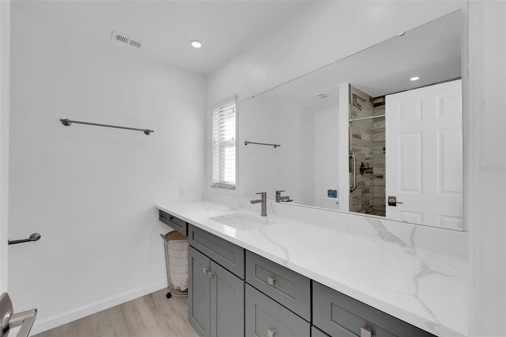 For Sale: $309,900 (2 beds, 2 baths, 1459 Square Feet)