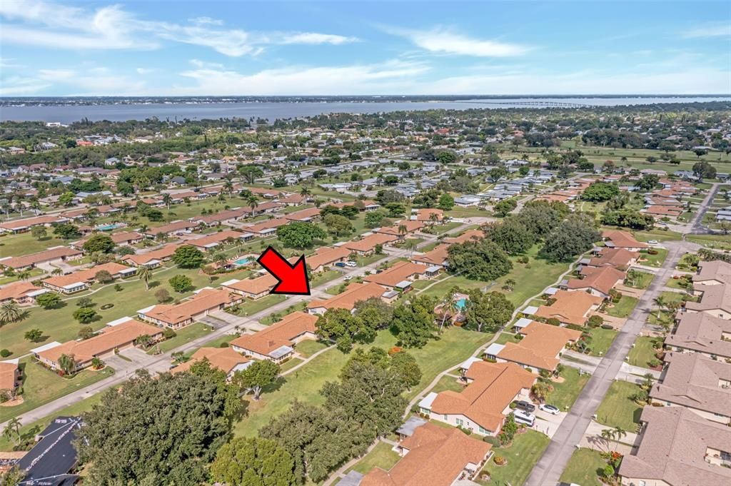 For Sale: $309,900 (2 beds, 2 baths, 1459 Square Feet)