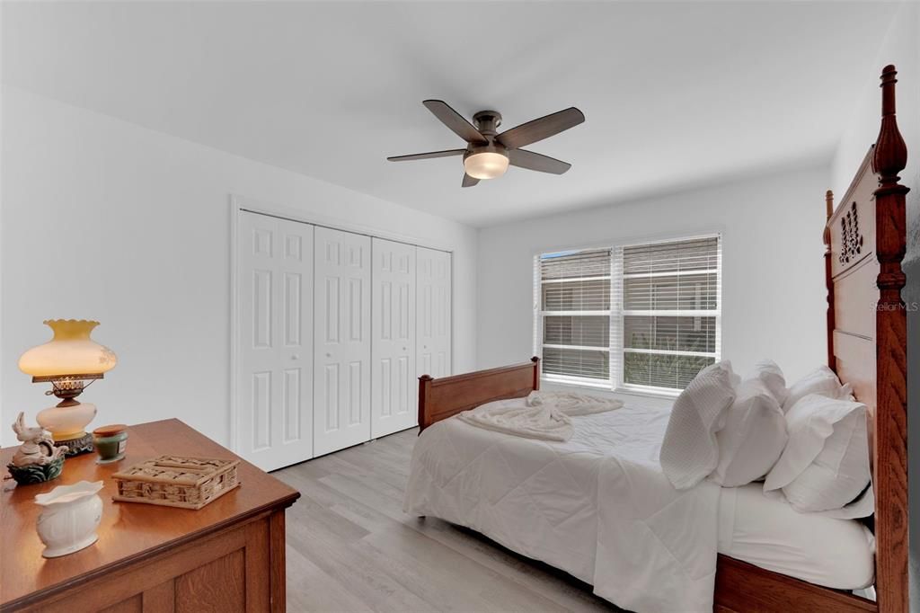 For Sale: $309,900 (2 beds, 2 baths, 1459 Square Feet)