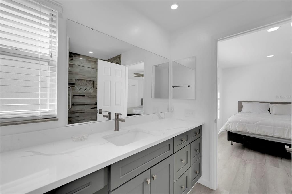 For Sale: $309,900 (2 beds, 2 baths, 1459 Square Feet)