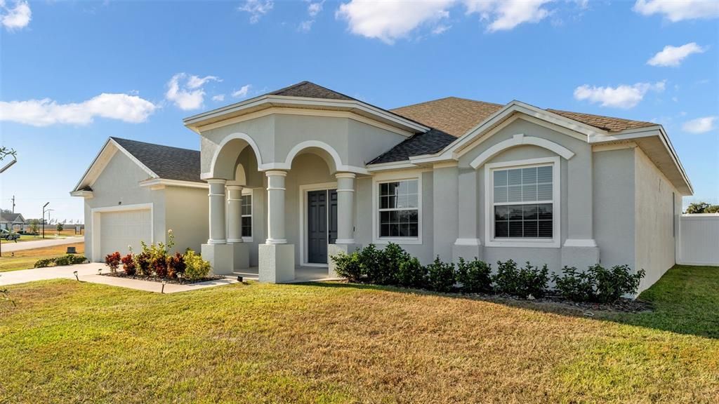 For Sale: $539,999 (4 beds, 3 baths, 2815 Square Feet)