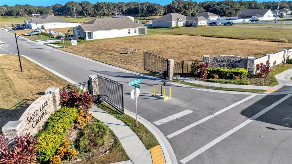 For Sale: $539,999 (4 beds, 3 baths, 2815 Square Feet)