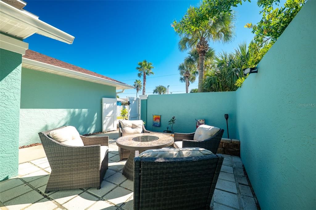 待售: $739,000 (3 贝兹, 2 浴室, 1462 平方英尺)