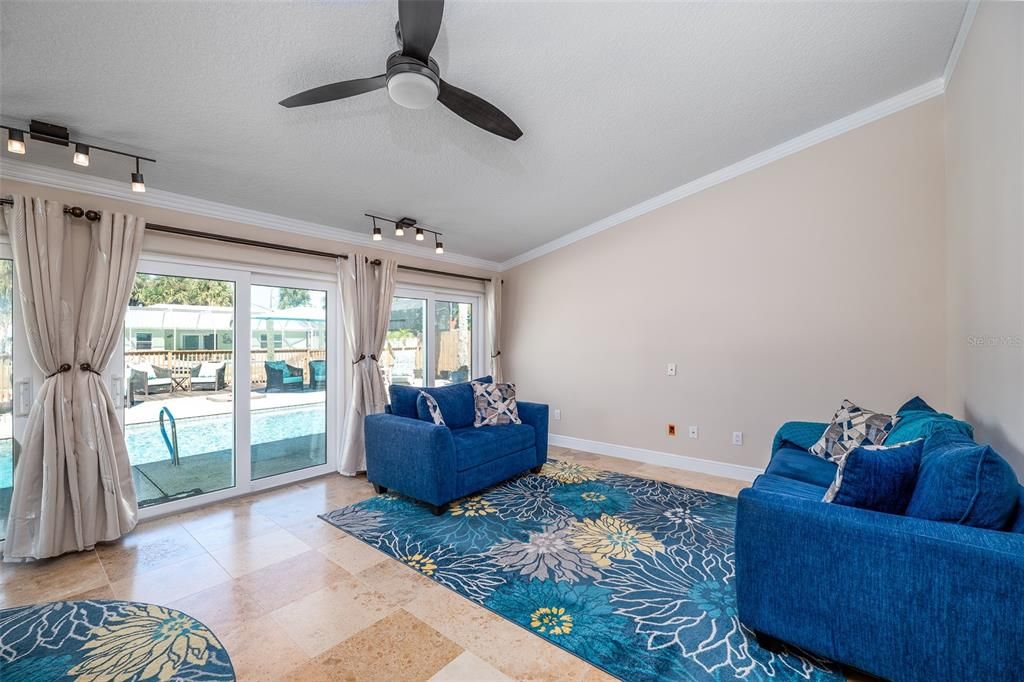 待售: $739,000 (3 贝兹, 2 浴室, 1462 平方英尺)