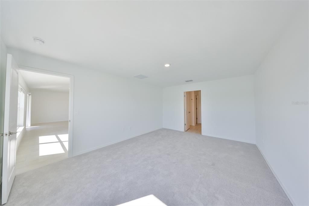 出租: $2,600 (4 贝兹, 2 浴室, 1936 平方英尺)