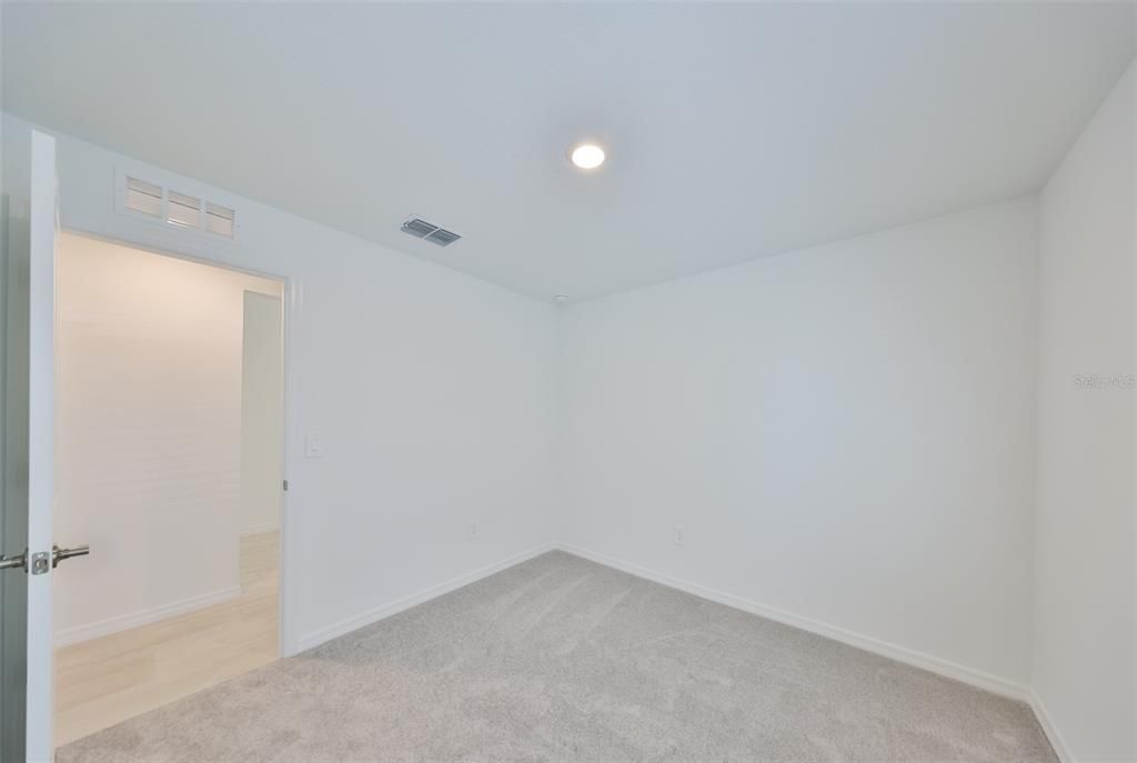 出租: $2,600 (4 贝兹, 2 浴室, 1936 平方英尺)