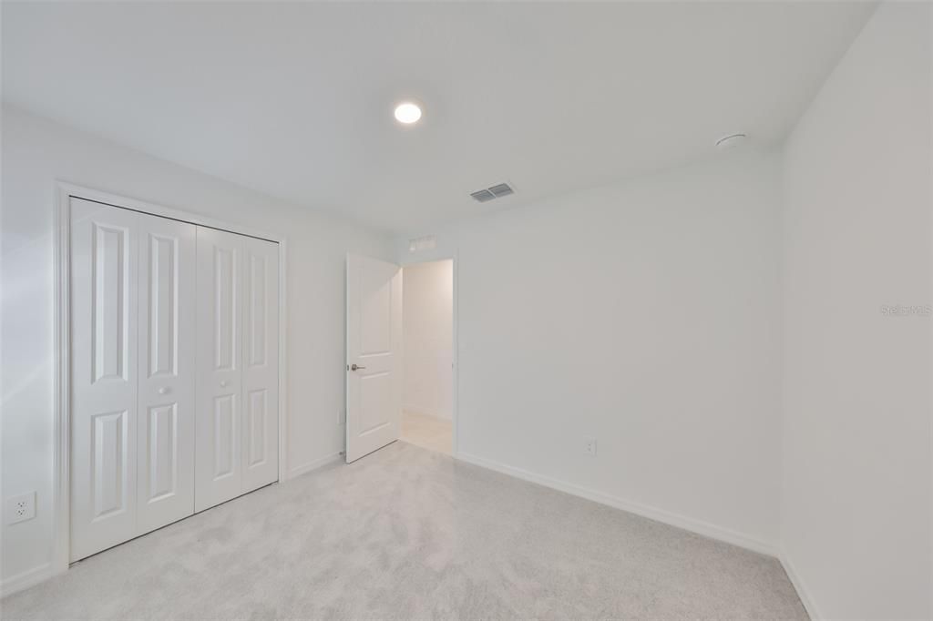 出租: $2,600 (4 贝兹, 2 浴室, 1936 平方英尺)