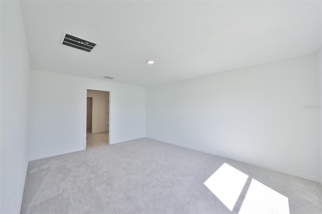 出租: $2,600 (4 贝兹, 2 浴室, 1936 平方英尺)