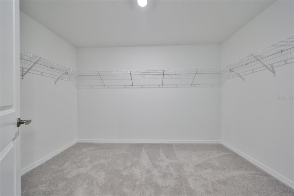 出租: $2,600 (4 贝兹, 2 浴室, 1936 平方英尺)