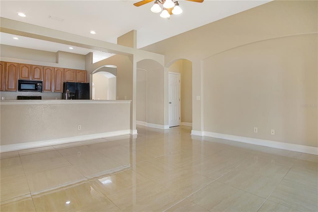 Active With Contract: $1,950 (3 beds, 2 baths, 2106 Square Feet)