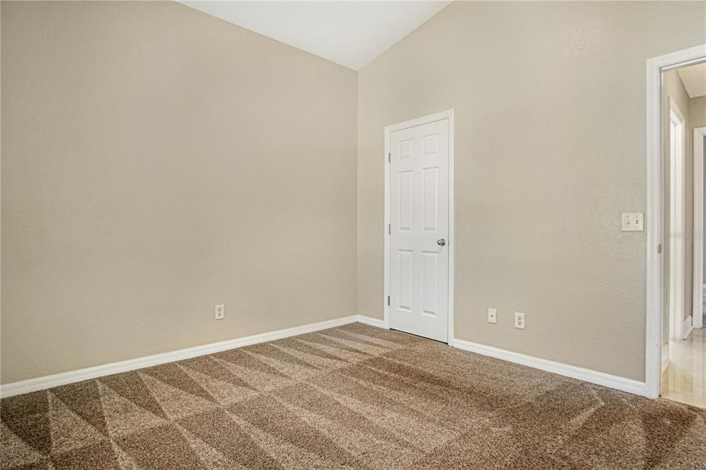 Active With Contract: $1,950 (3 beds, 2 baths, 2106 Square Feet)