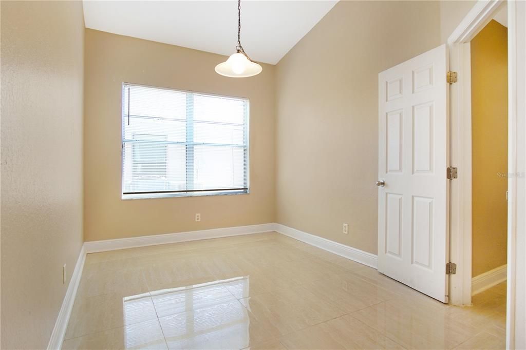 Active With Contract: $1,950 (3 beds, 2 baths, 2106 Square Feet)