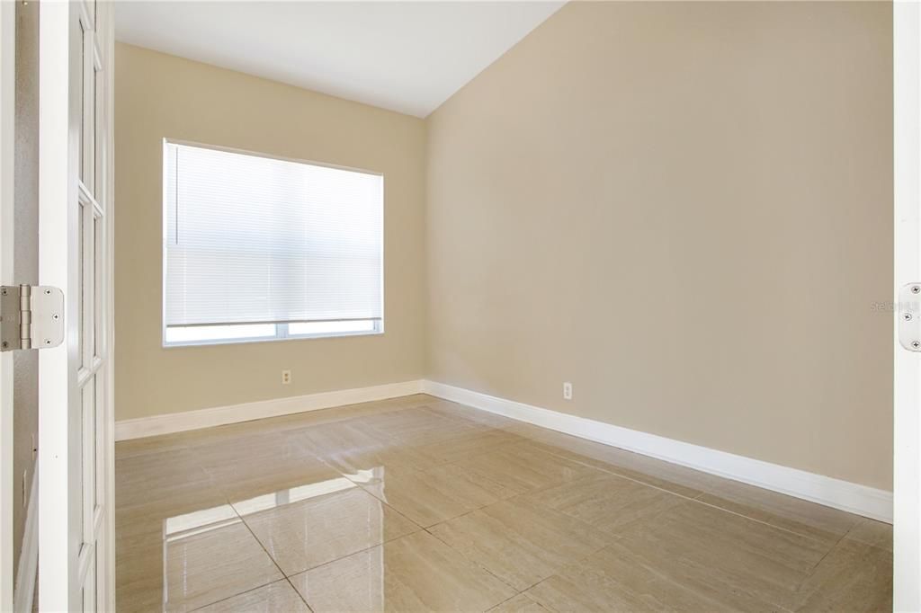 Active With Contract: $1,950 (3 beds, 2 baths, 2106 Square Feet)