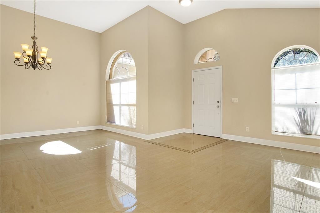 Active With Contract: $1,950 (3 beds, 2 baths, 2106 Square Feet)