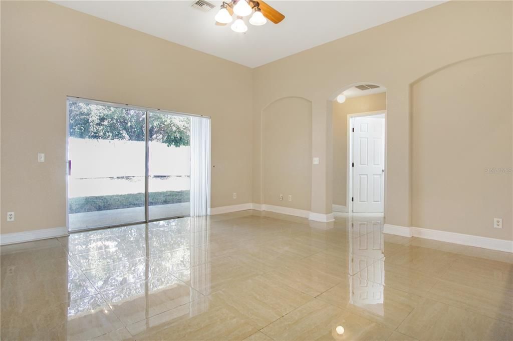Active With Contract: $1,950 (3 beds, 2 baths, 2106 Square Feet)