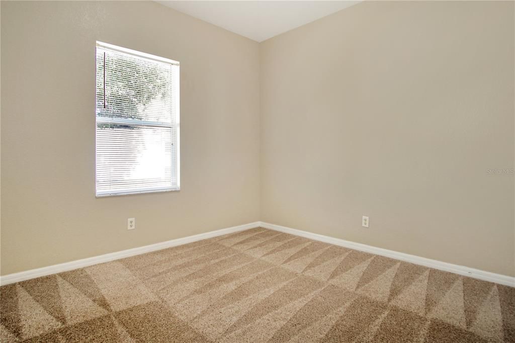 Active With Contract: $1,950 (3 beds, 2 baths, 2106 Square Feet)