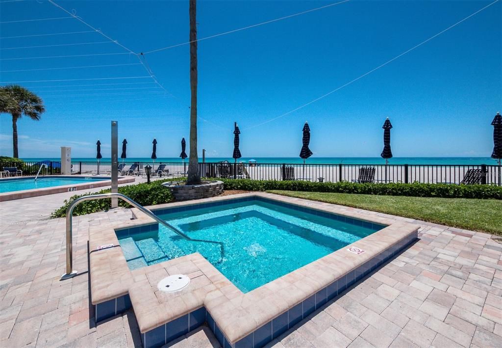 待售: $1,945,000 (2 贝兹, 2 浴室, 1468 平方英尺)