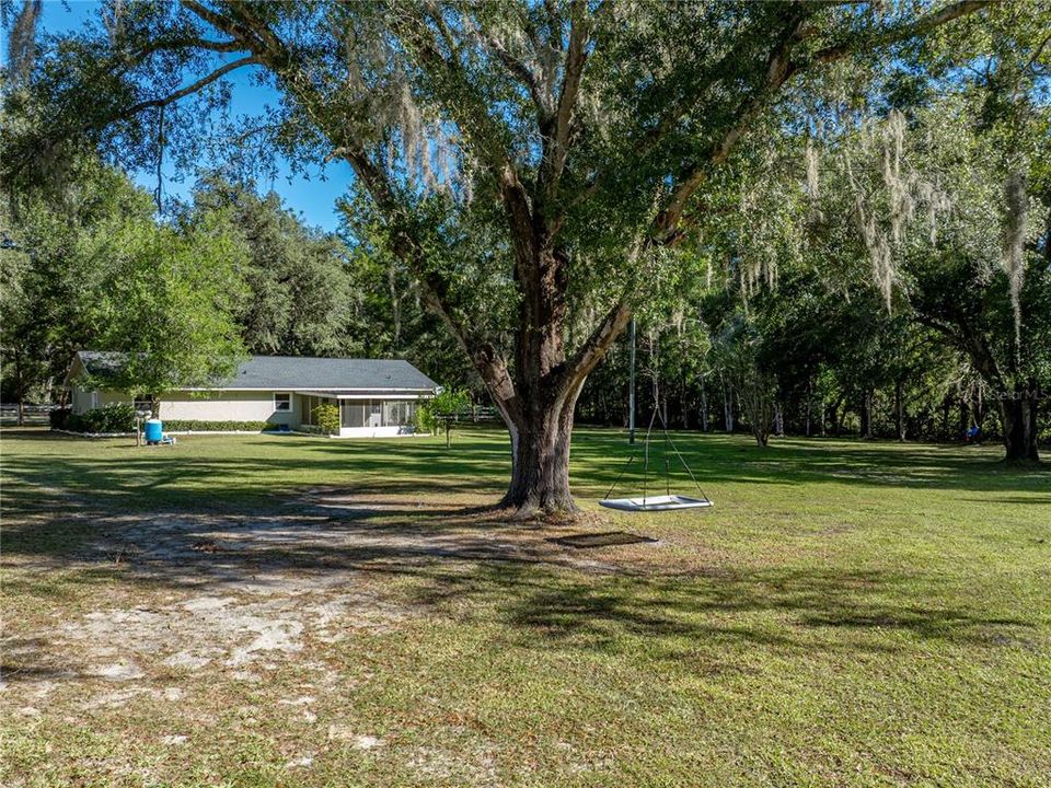 For Sale: $449,900 (3 beds, 2 baths, 1560 Square Feet)