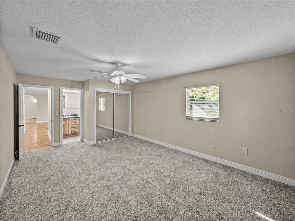 For Sale: $449,900 (3 beds, 2 baths, 1560 Square Feet)