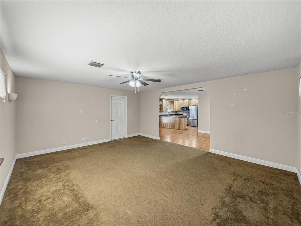 For Sale: $449,900 (3 beds, 2 baths, 1560 Square Feet)