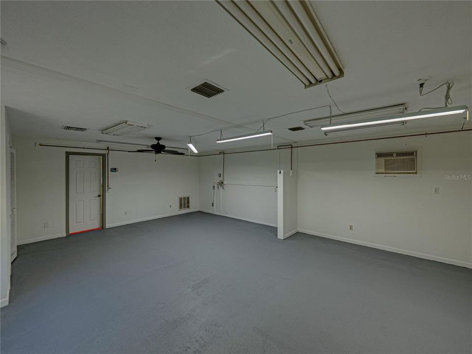 For Sale: $449,900 (3 beds, 2 baths, 1560 Square Feet)