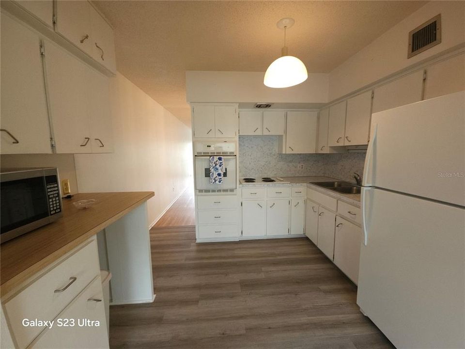 For Rent: $1,475 (2 beds, 2 baths, 1100 Square Feet)