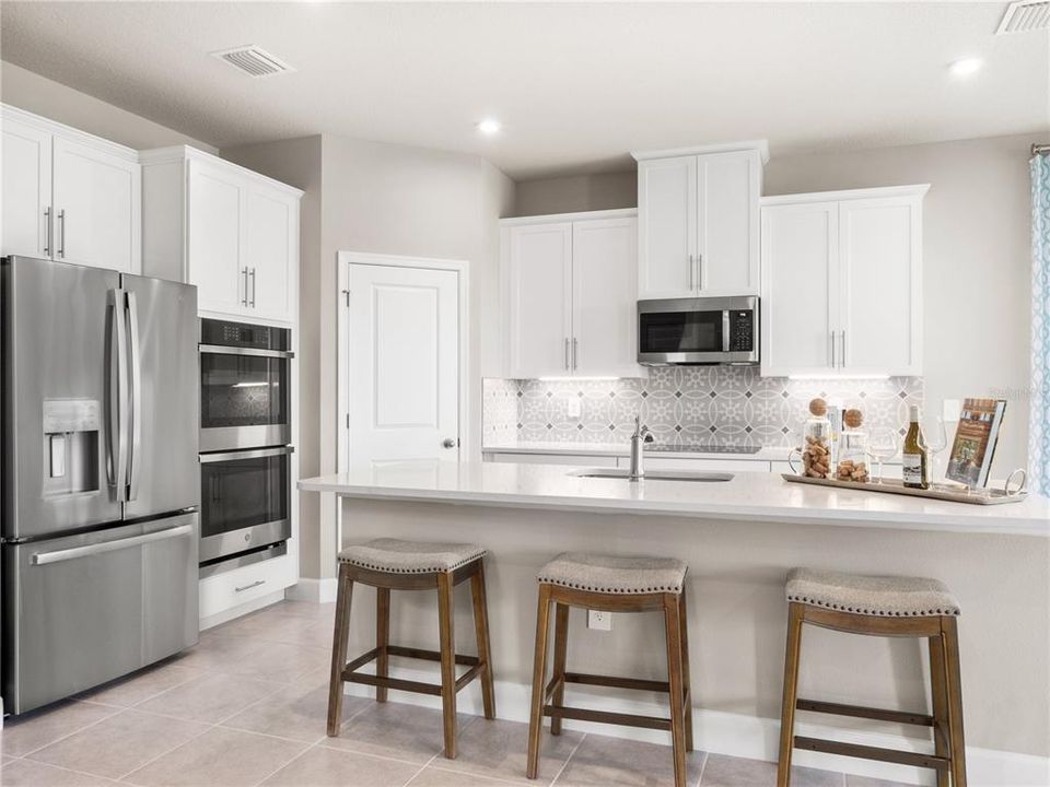 Active With Contract: $383,260 (4 beds, 3 baths, 2344 Square Feet)