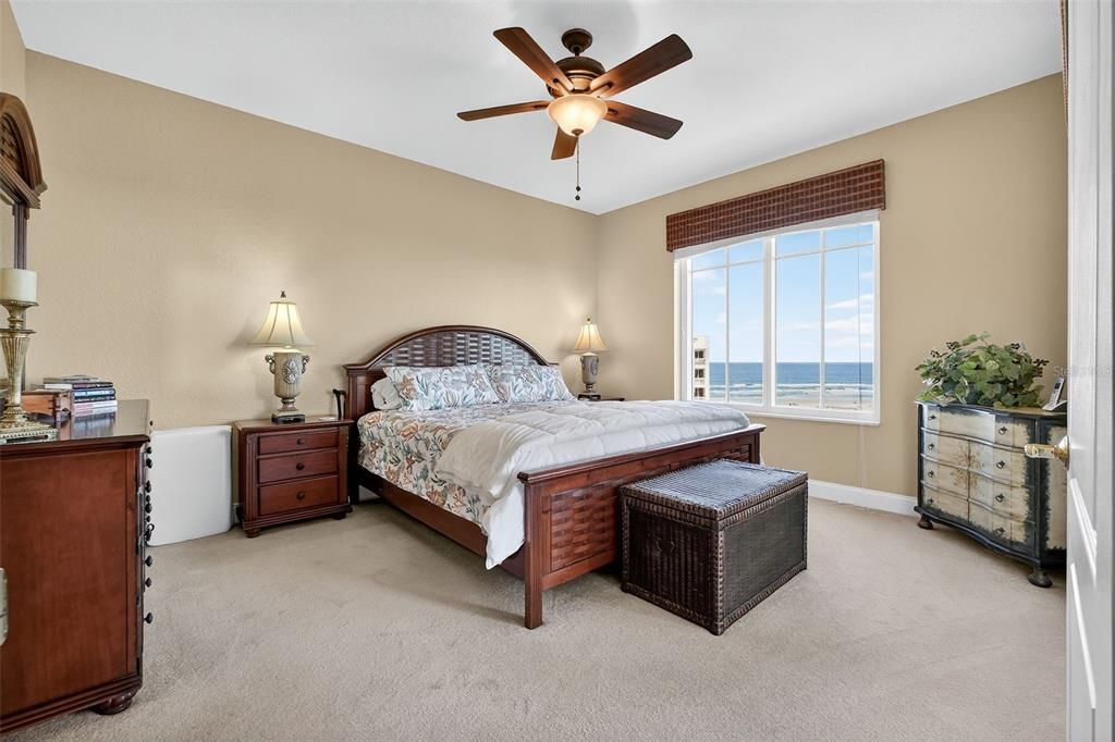 待售: $799,900 (2 贝兹, 2 浴室, 1450 平方英尺)