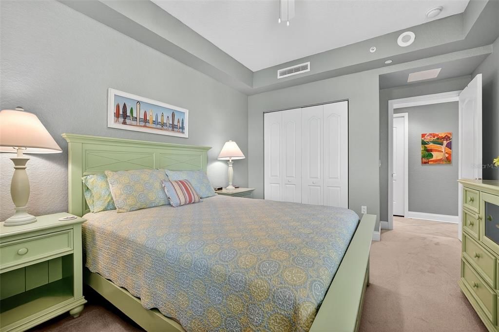 待售: $799,900 (2 贝兹, 2 浴室, 1450 平方英尺)