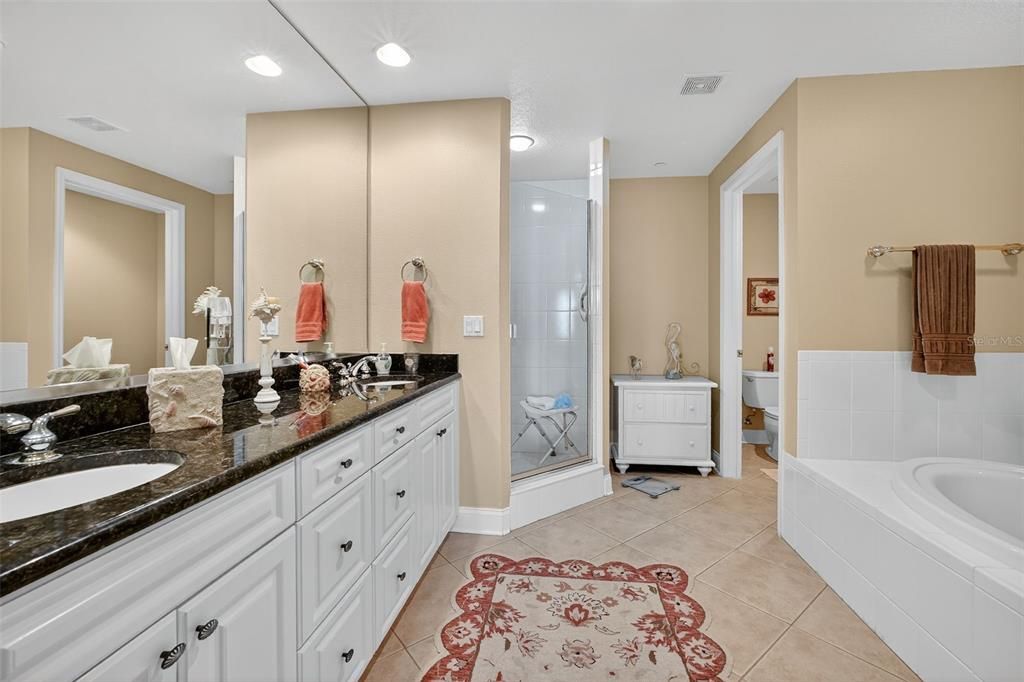 待售: $799,900 (2 贝兹, 2 浴室, 1450 平方英尺)