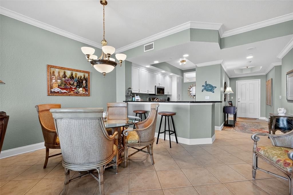 待售: $799,900 (2 贝兹, 2 浴室, 1450 平方英尺)