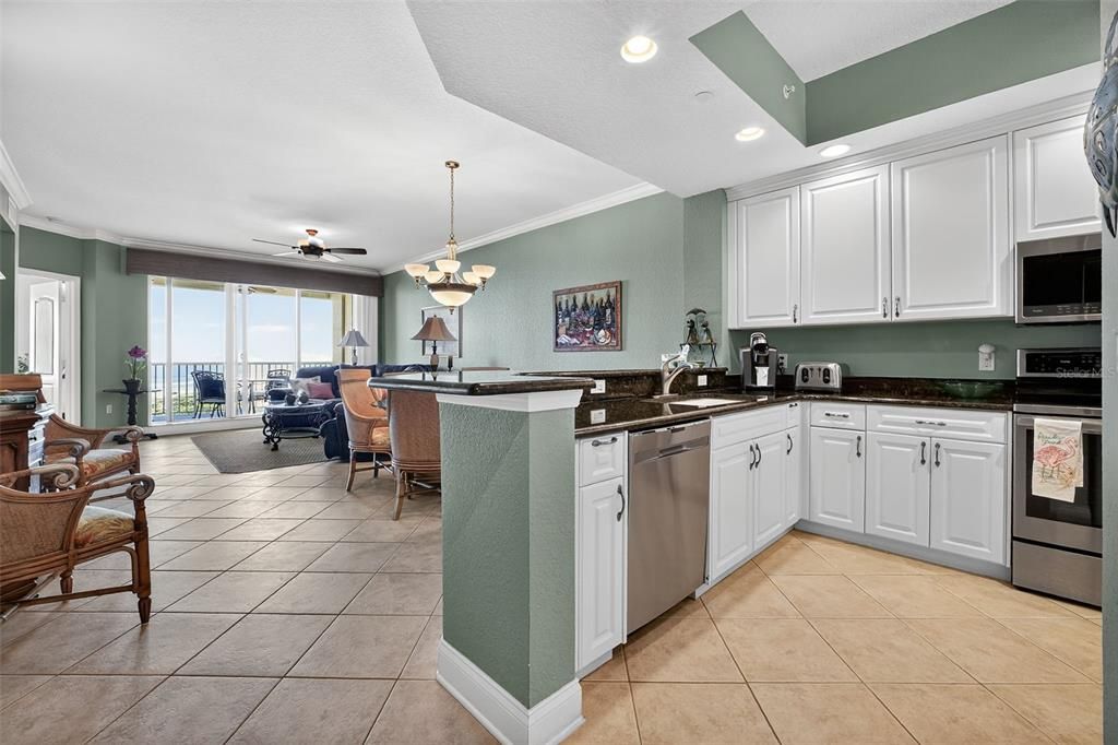 待售: $799,900 (2 贝兹, 2 浴室, 1450 平方英尺)