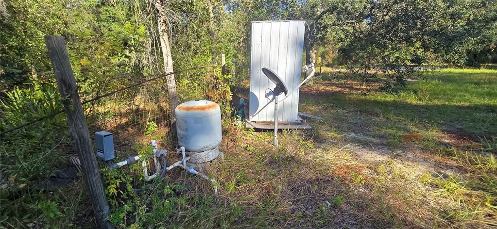 For Sale: $93,500 (2 beds, 1 baths, 432 Square Feet)