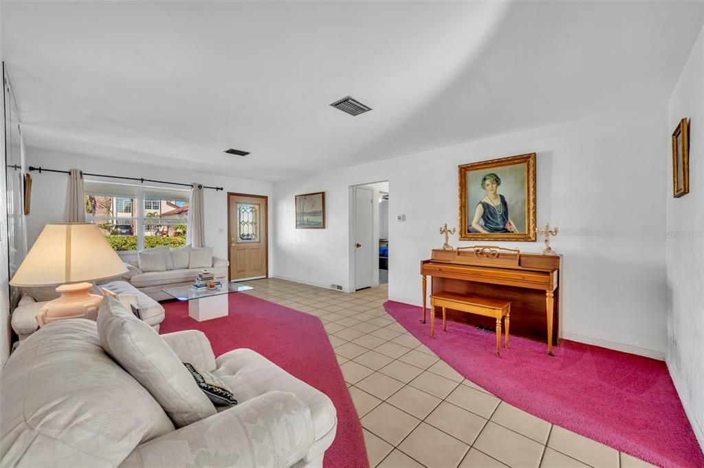 На продажу: $800,000 (4 спален, 3 ванн, 2001 Квадратных фут)