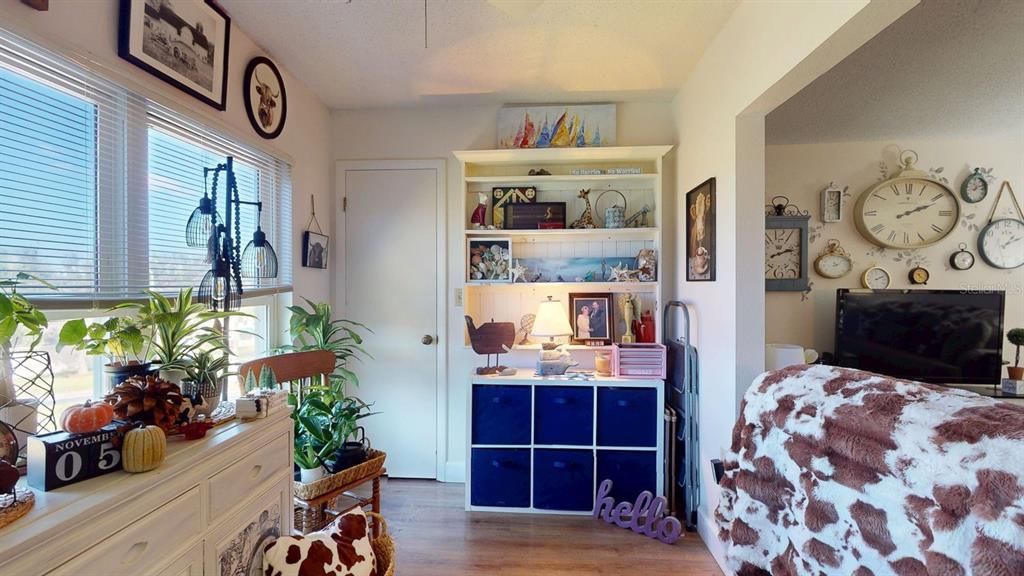 For Sale: $147,000 (2 beds, 2 baths, 1120 Square Feet)