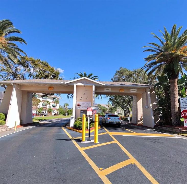 For Sale: $147,000 (2 beds, 2 baths, 1120 Square Feet)