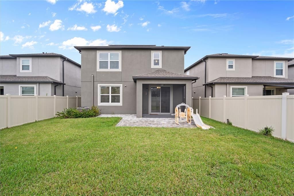 For Rent: $2,450 (3 beds, 2 baths, 2143 Square Feet)