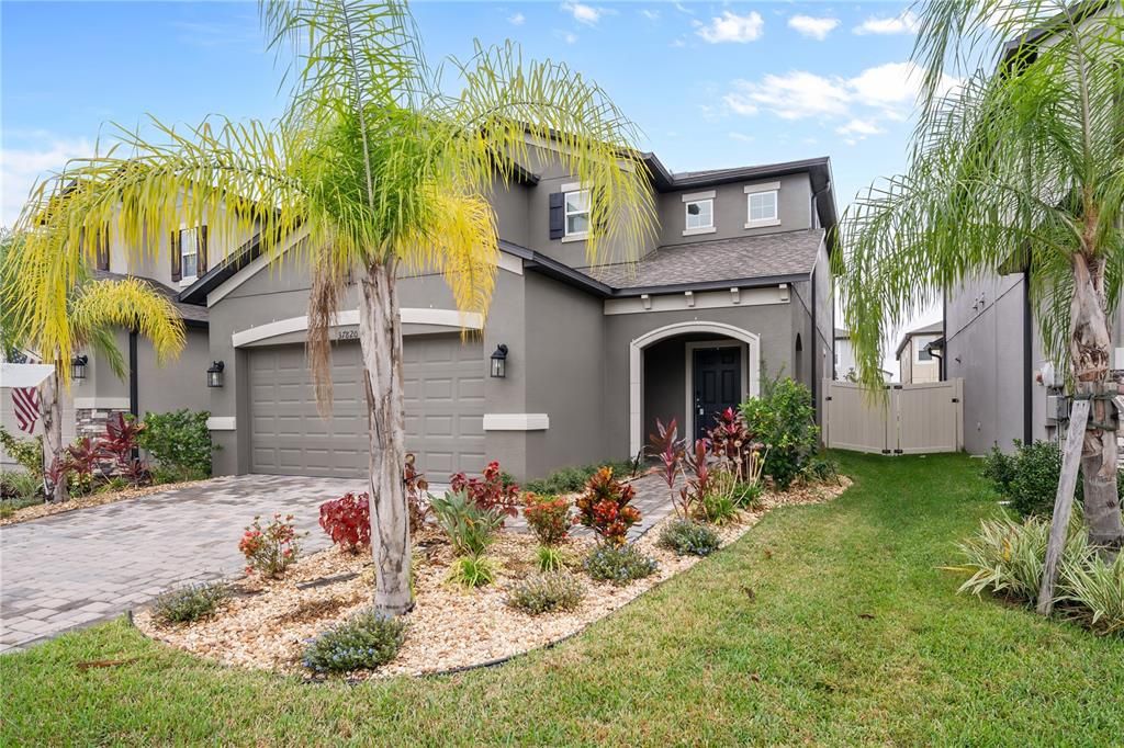 For Rent: $2,450 (3 beds, 2 baths, 2143 Square Feet)