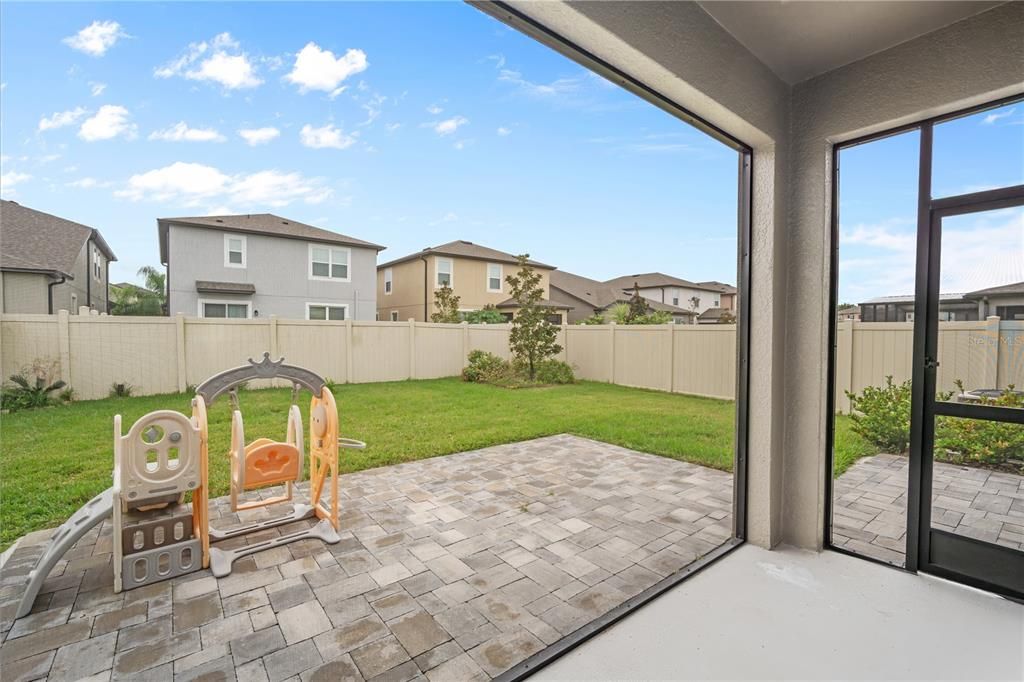 For Rent: $2,450 (3 beds, 2 baths, 2143 Square Feet)