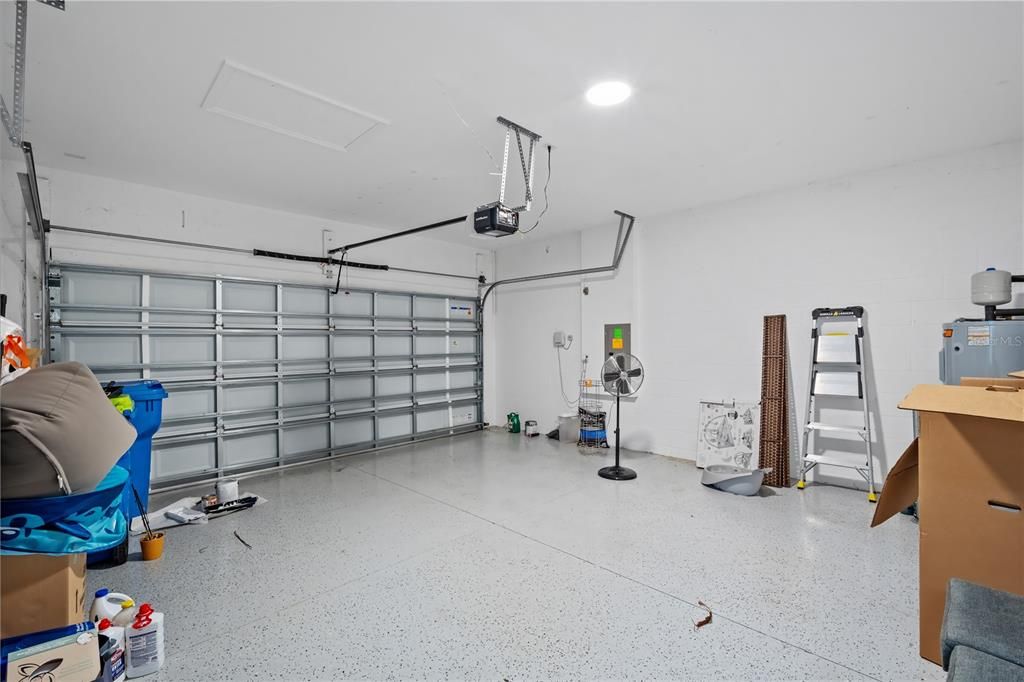 For Rent: $2,450 (3 beds, 2 baths, 2143 Square Feet)