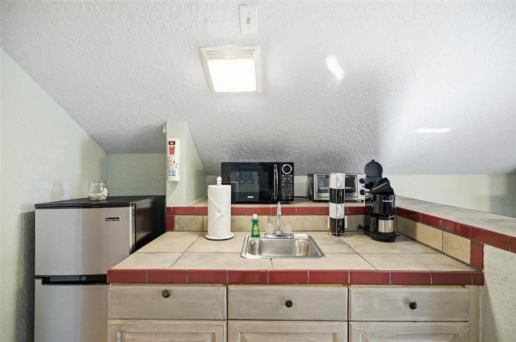 В аренду: $1,350 (1 спален, 1 ванн, 364 Квадратных фут)