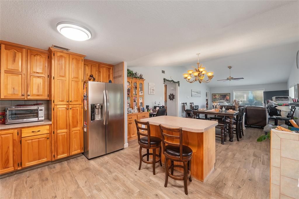 En Venta: $650,000 (2 camas, 2 baños, 1584 Pies cuadrados)