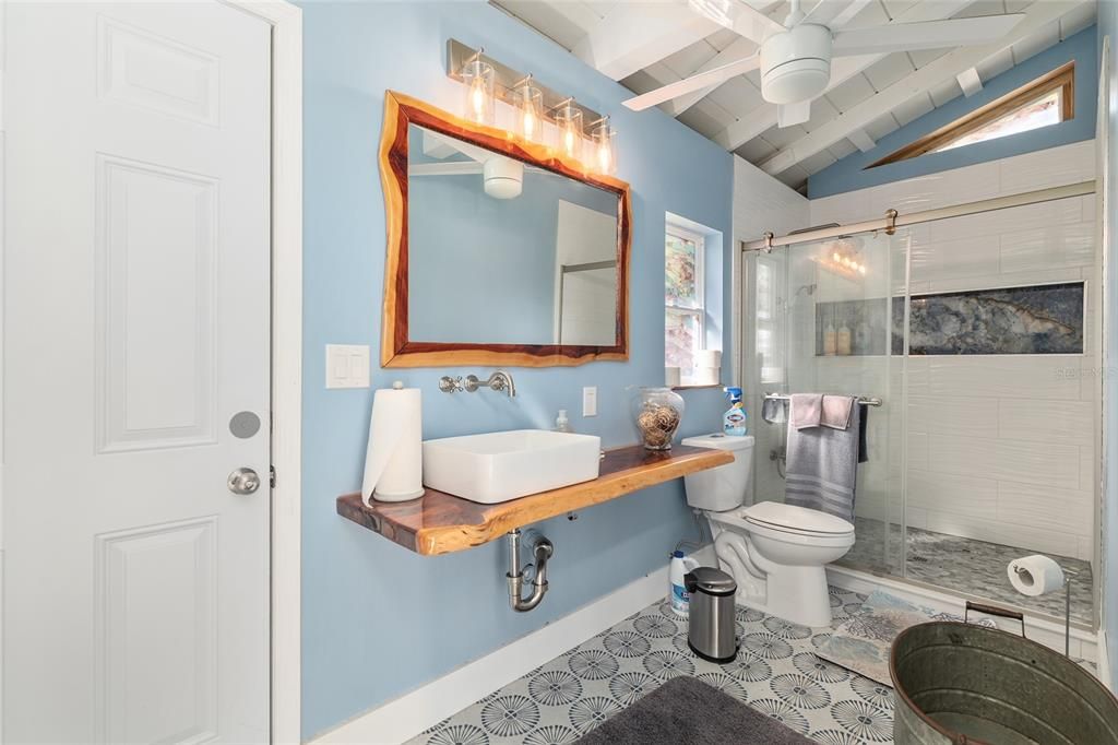 En Venta: $650,000 (2 camas, 2 baños, 1584 Pies cuadrados)