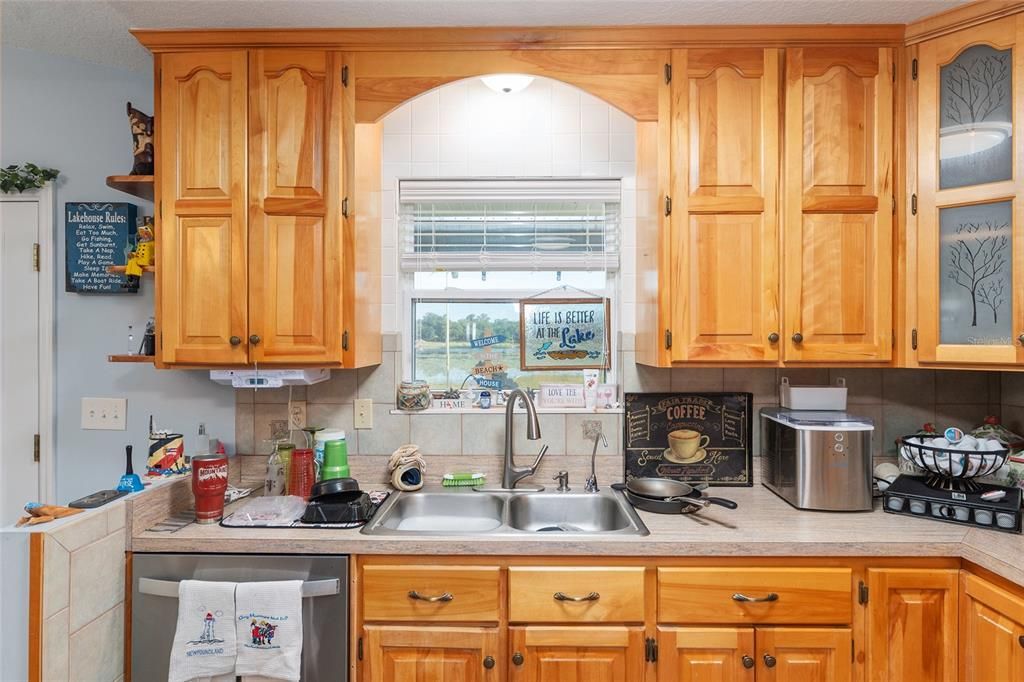 En Venta: $650,000 (2 camas, 2 baños, 1584 Pies cuadrados)