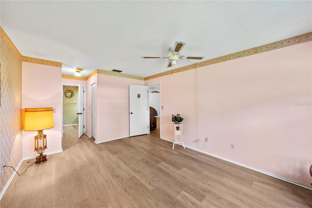 En Venta: $187,900 (2 camas, 2 baños, 1230 Pies cuadrados)